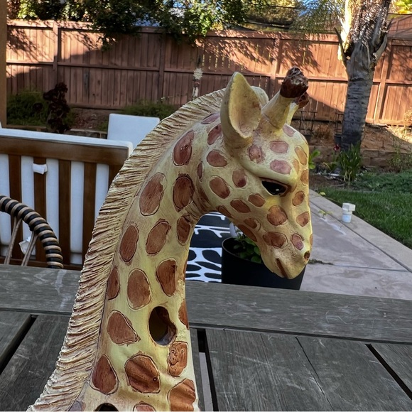 Vintage Ceramic Giraffe Small Table or Desk Lamp - Picture 6 of 16